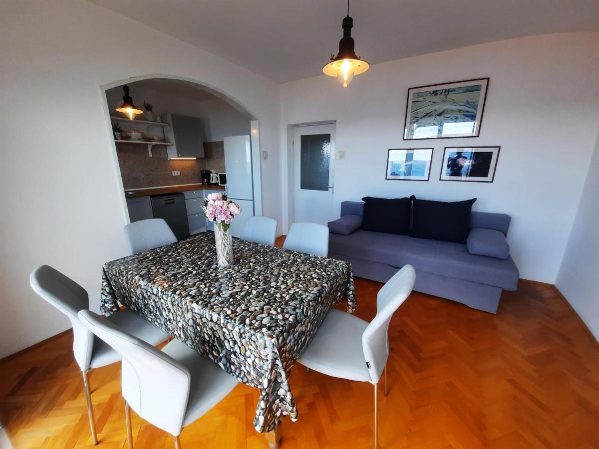 Apartments Novum Нови-Винодолски Экстерьер фото